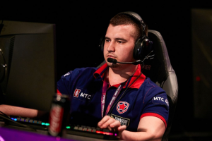 Подробнее о статье Никита Daxak Кузьмин: Путь к Пику в Dota 2