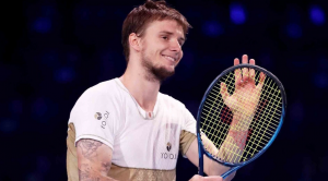 Подробнее о статье Александр Бублик и проблемы призовых на турнирах ATP-250