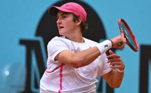 Подробнее о статье Жоао Фонсека: Путь к финалу турнира ATP-250 в Буэнос-Айресе