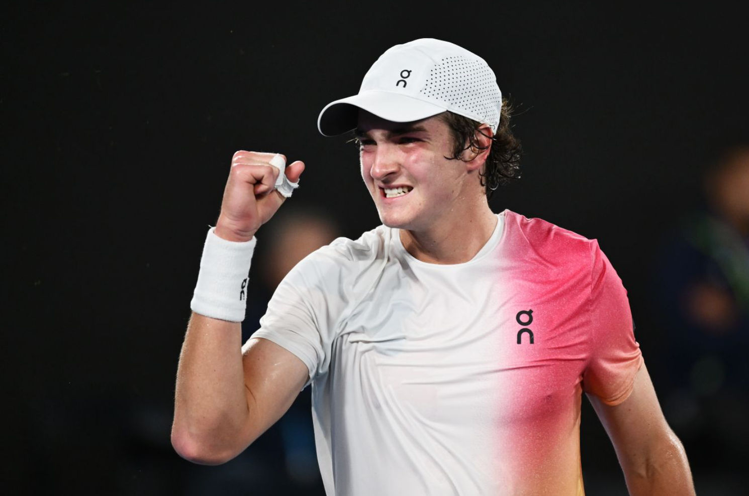 Вы сейчас просматриваете Жоао Фонсека: Вдохновение и Победа на ATP-250 в Буэнос-Айресе