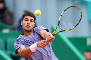 Подробнее о статье Карлос Алькарас: Новый Лидер Чемпионской Гонки ATP