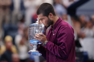 Подробнее о статье Карлос Алькарас: Шестая Победа на US Open и Значение Больших Титулов